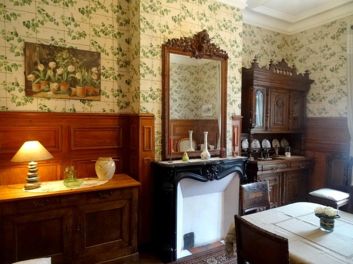 L'Ajoussienne Villa Luaran gambar