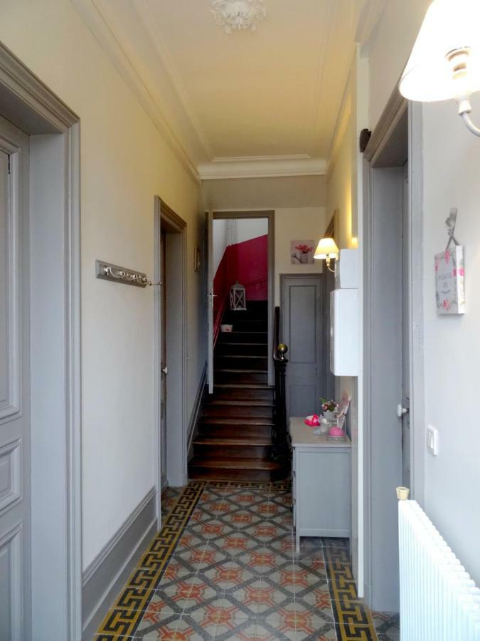 L'Ajoussienne Villa Luaran gambar